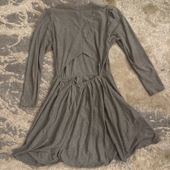 Stylish Grey Dress with Back Cut-Out - Picture 1 of 4